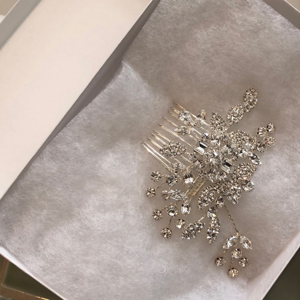 Bridal/wedding hair comb